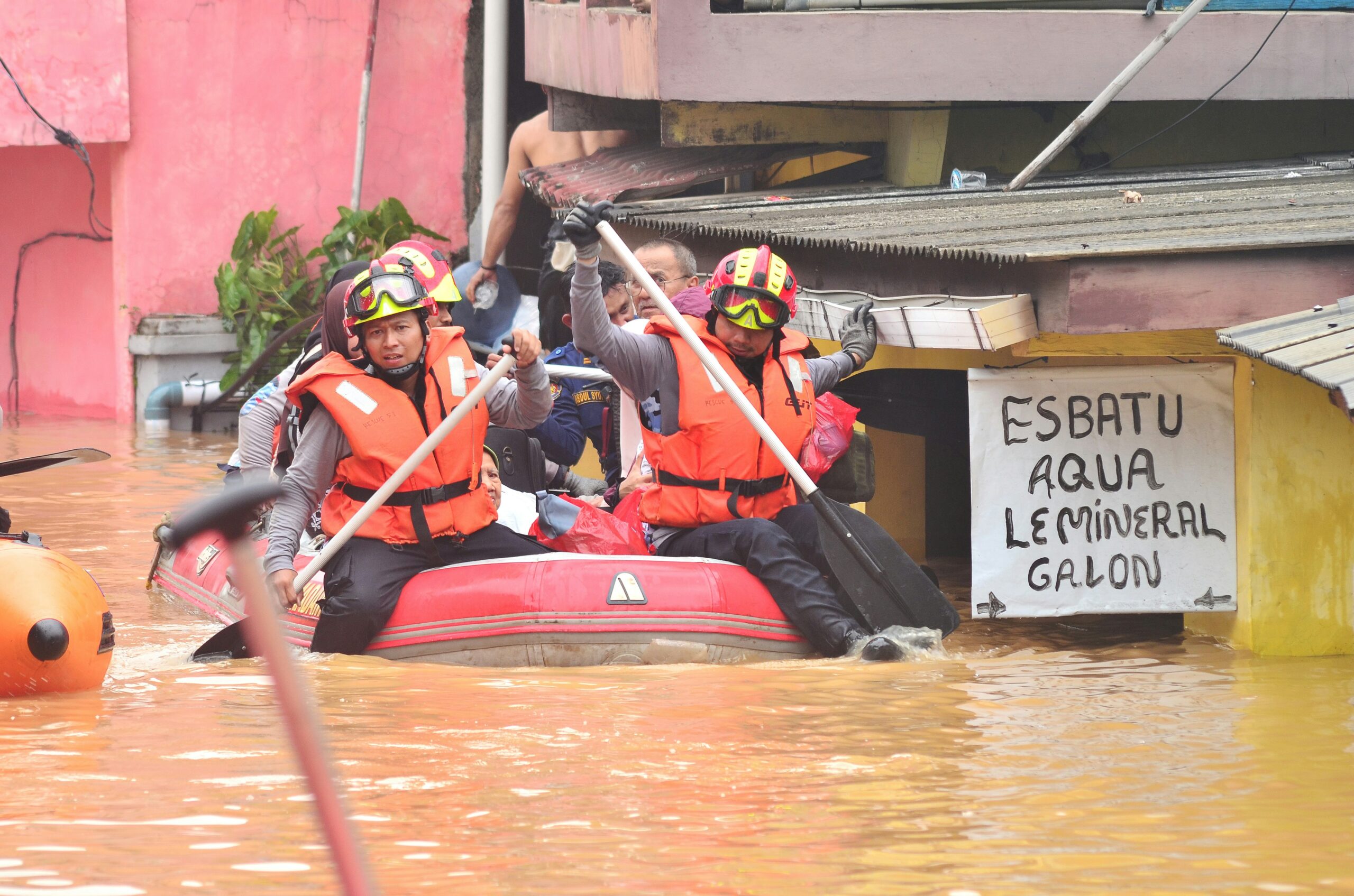 China’s Evacuation Efforts: Responding to Super Typhoon Ragasa’s Impact on the Philippines and Taiwan