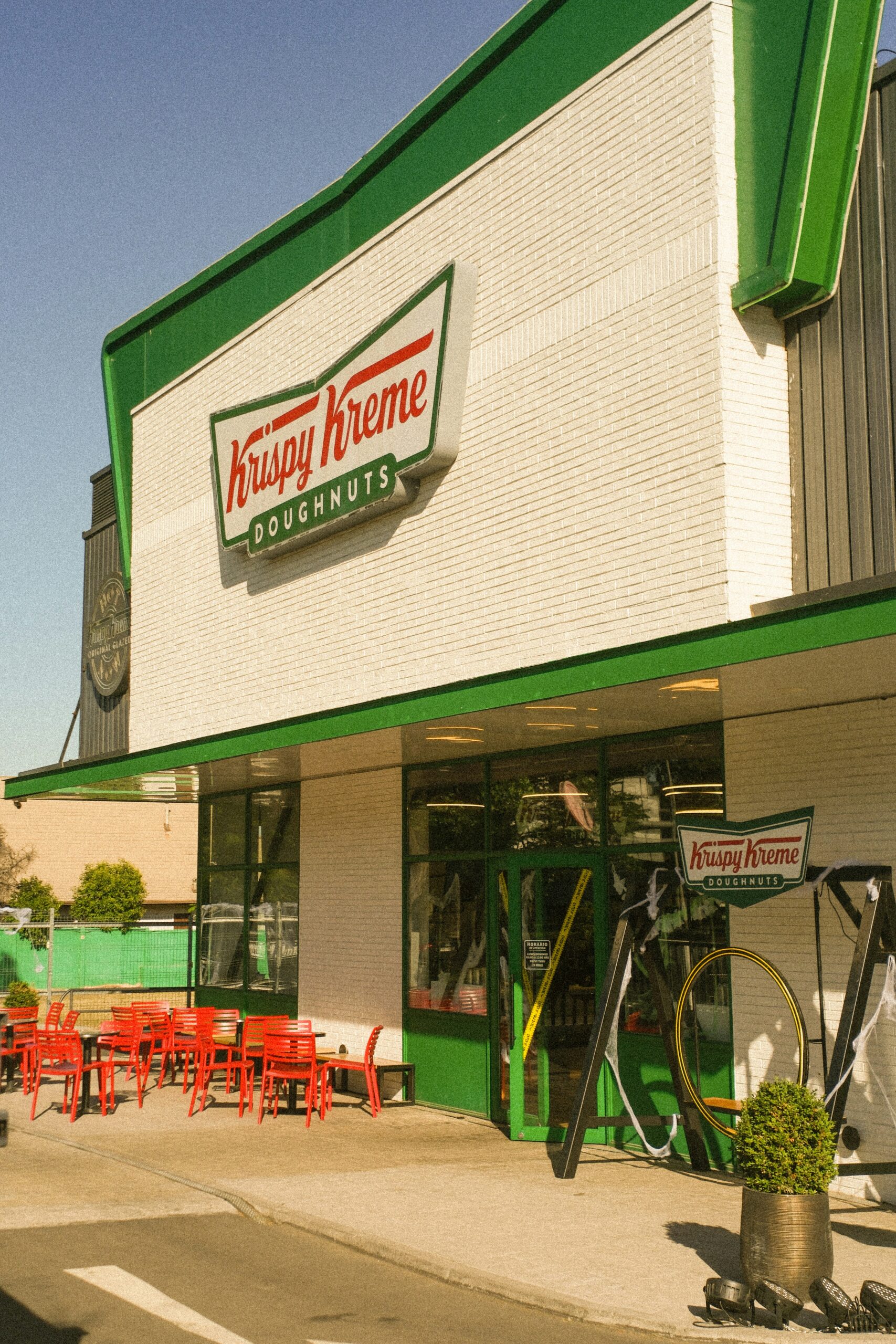 The Impact of Chapter 11 Bankruptcy on Doughnut Chains and Franchise Operators