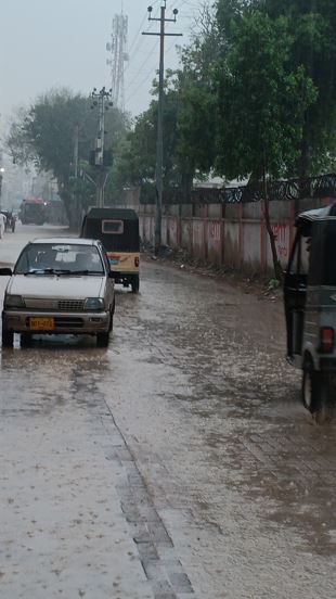 First Rain of Spring in Karachi: A City Awakens